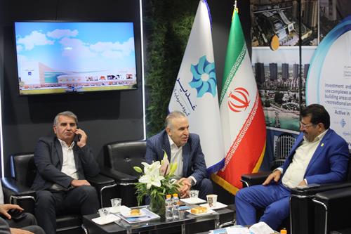 بازدید آقای دکتر پیرانی از نمایشگاه توانمندی‌های صادراتی کشور